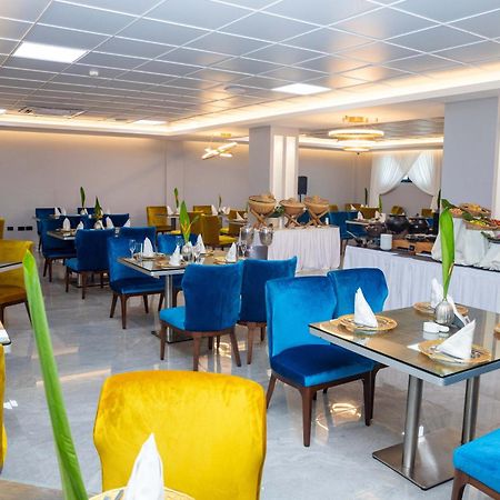 Oak Plaza Hotels East Airport Accra Ngoại thất bức ảnh