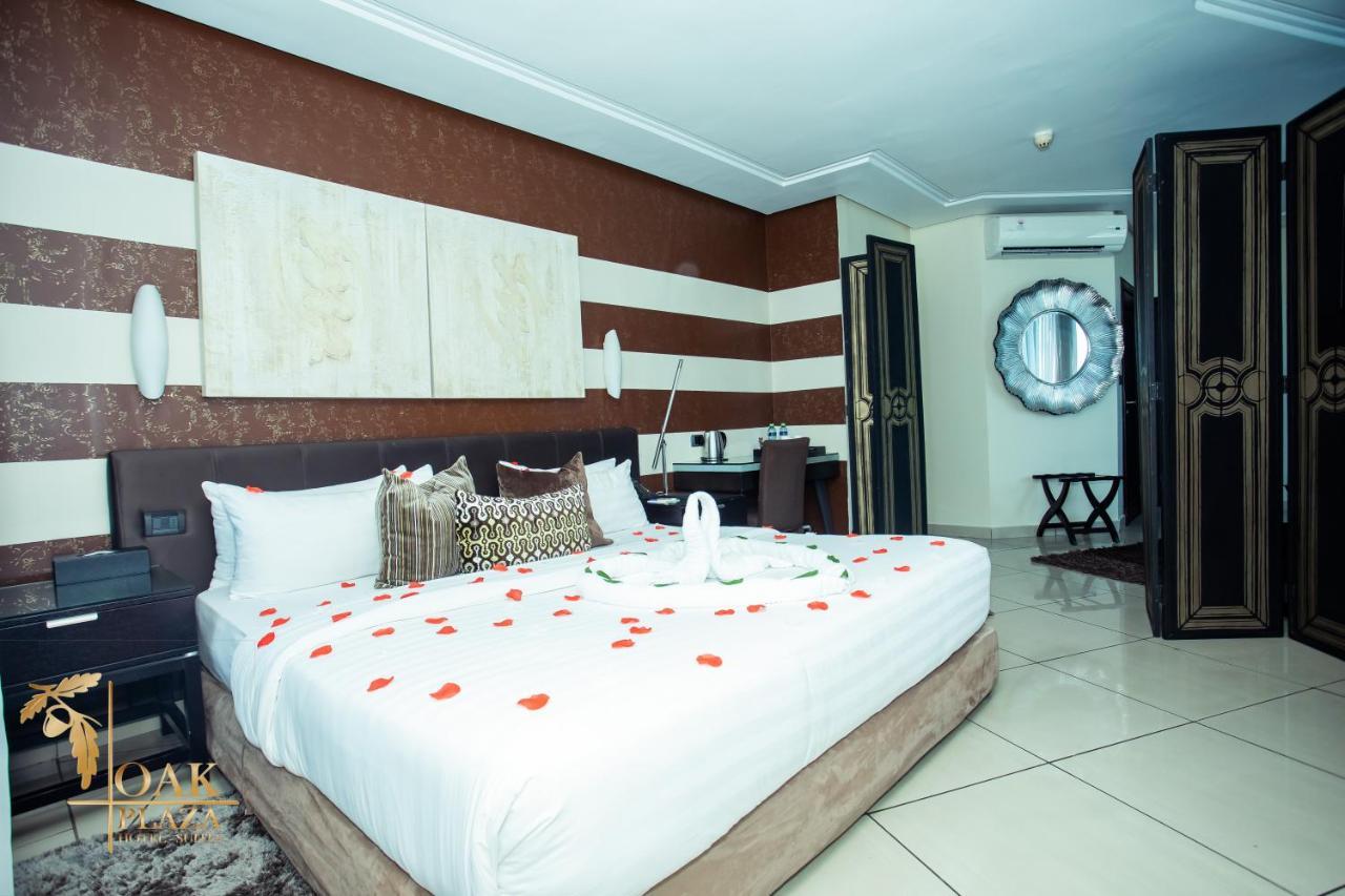 Oak Plaza Hotels East Airport Accra Ngoại thất bức ảnh