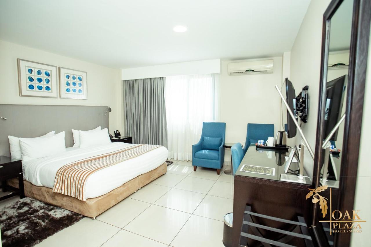 Oak Plaza Hotels East Airport Accra Ngoại thất bức ảnh
