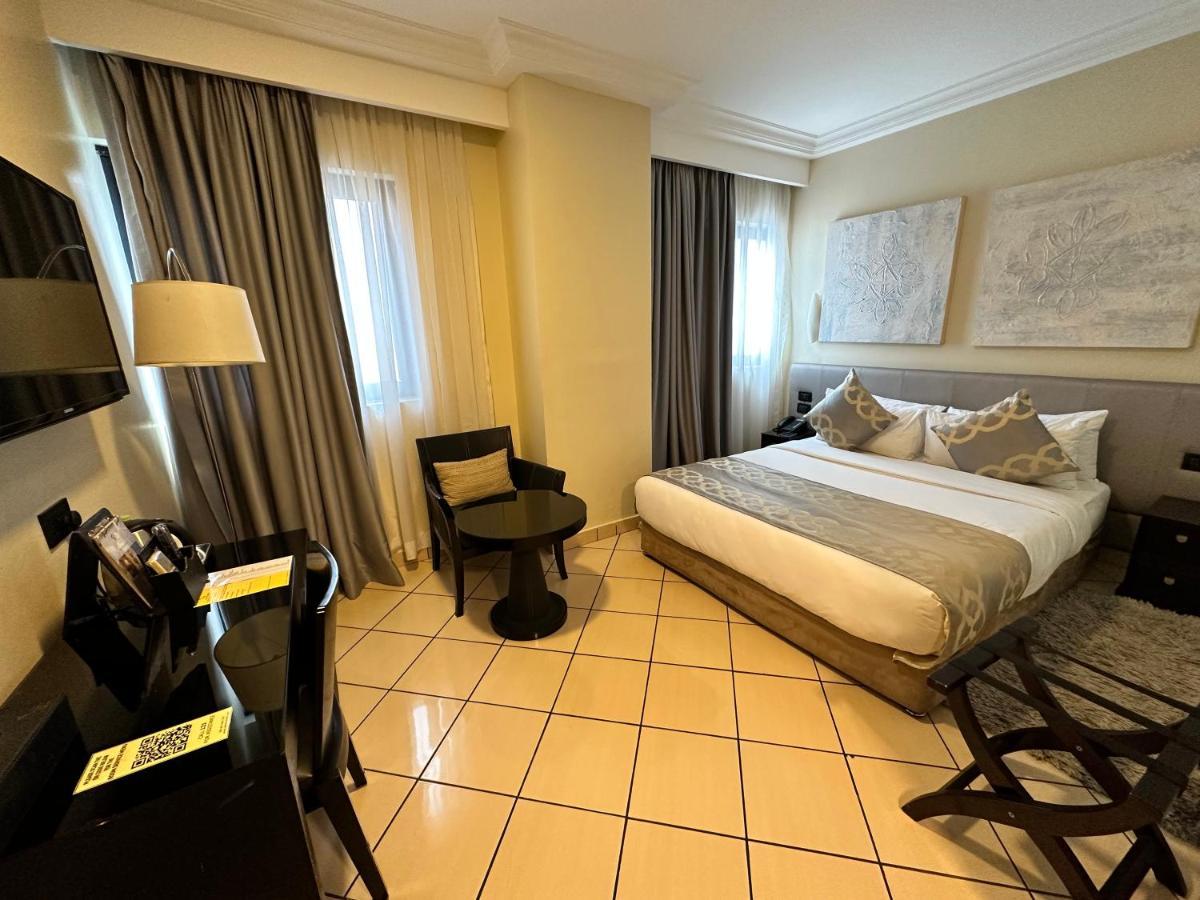Oak Plaza Hotels East Airport Accra Ngoại thất bức ảnh
