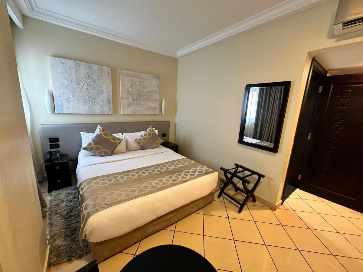 Oak Plaza Hotels East Airport Accra Ngoại thất bức ảnh
