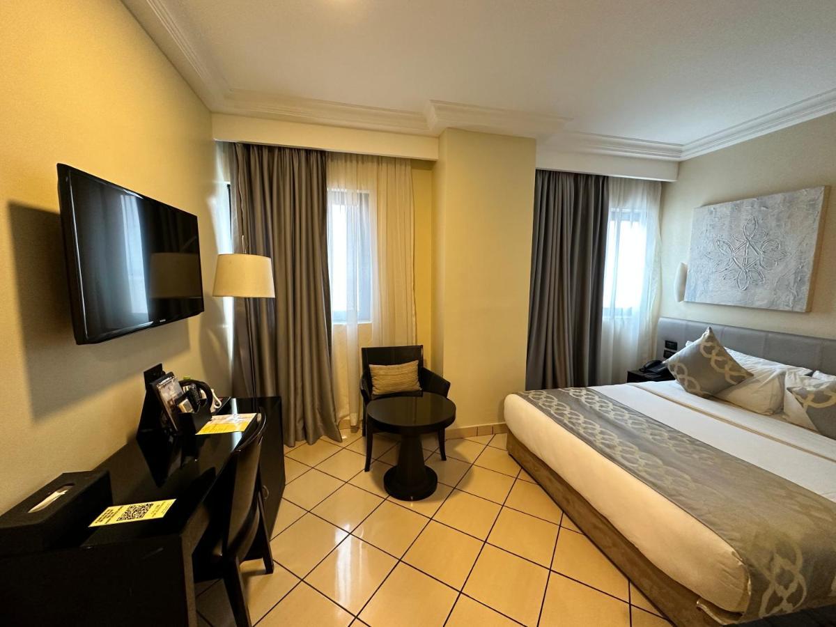 Oak Plaza Hotels East Airport Accra Ngoại thất bức ảnh