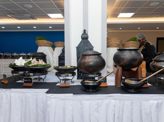 Oak Plaza Hotels East Airport Accra Ngoại thất bức ảnh