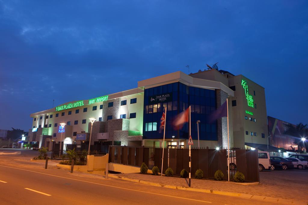 Oak Plaza Hotels East Airport Accra Ngoại thất bức ảnh