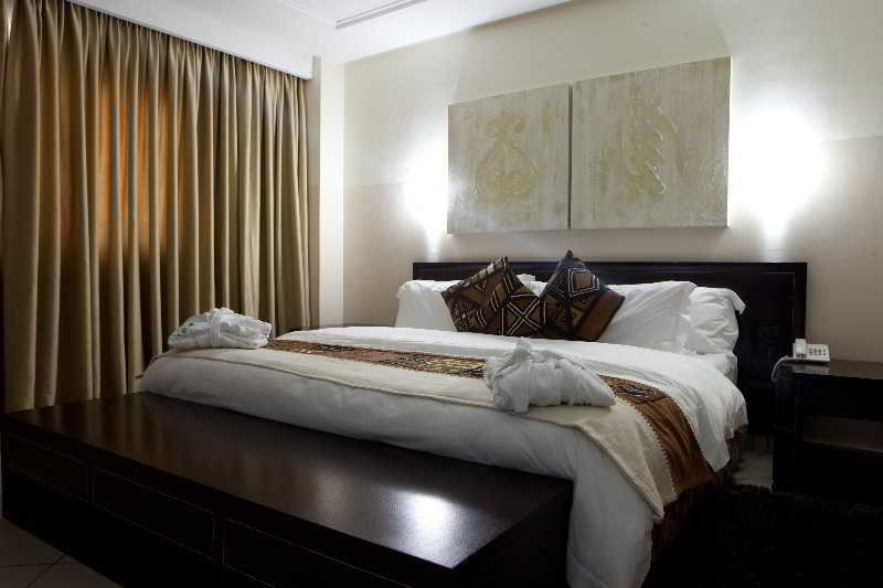 Oak Plaza Hotels East Airport Accra Ngoại thất bức ảnh