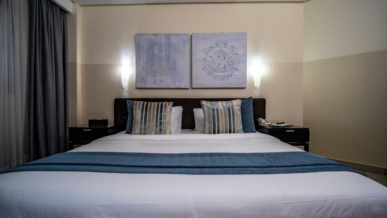 Oak Plaza Hotels East Airport Accra Ngoại thất bức ảnh